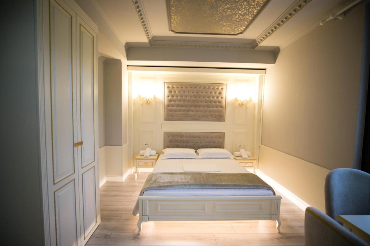 Hotel Lotus Tiranë Ngoại thất bức ảnh